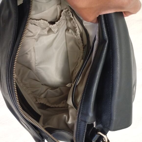 Mina Baie Kinney Vegan Leather Diaper Bag Black Backpack - Picture 8 of 10